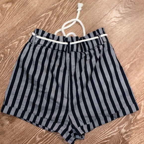 forever 21 shorts - Picture 2 of 3